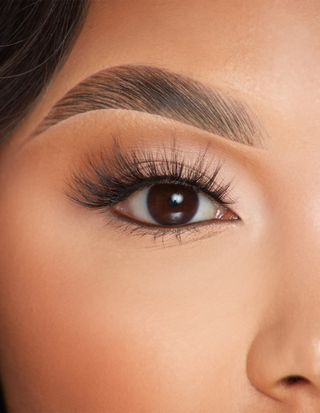 P.Louise Lashes - Dankbaarheidshouding