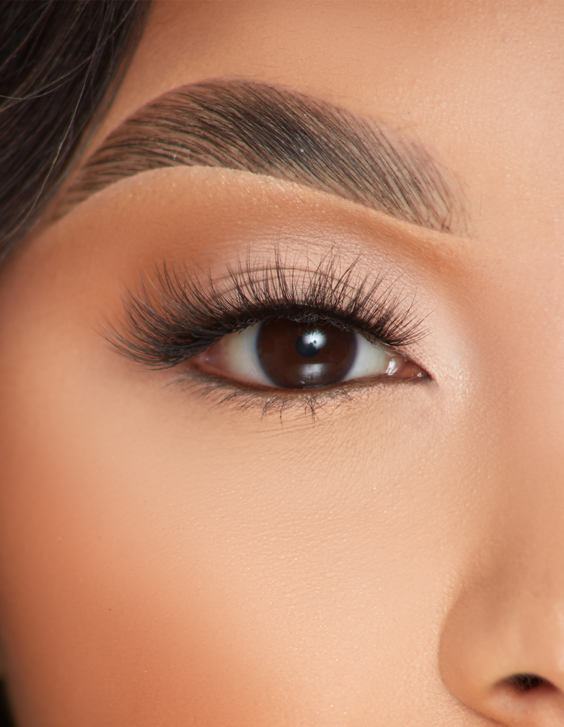 Beaming Bliss Wispy Falsche Wimpern