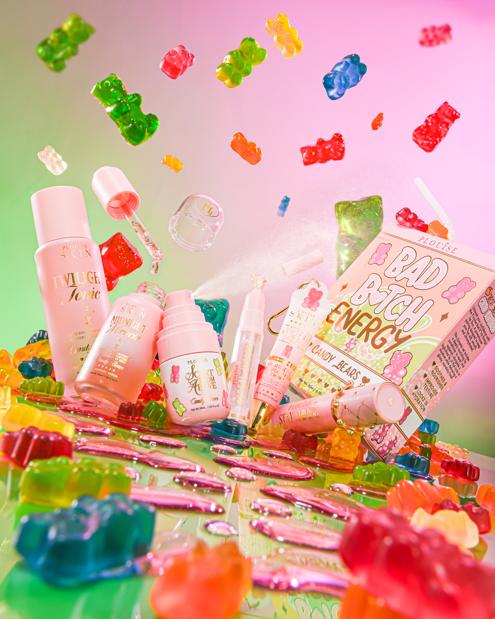 Paquete de cuidado de la piel P.Louise What A Treat Candy Bear rodeado de ositos de caramelo
