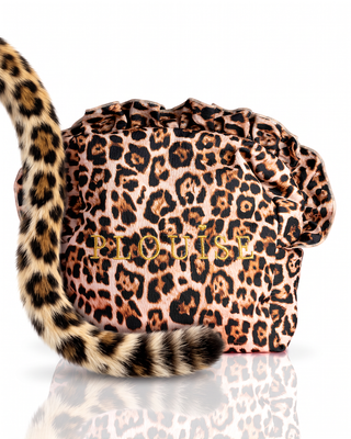 Große Make-up-Tasche mit Leopardenmuster und Rüschen von Cheetah Spotted Seduction