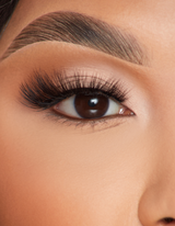 Wimpern mit Federflair