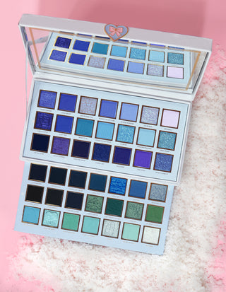 P. Louise, wenn das Aussehen blaue Lidschattenpalette kühlen könnte